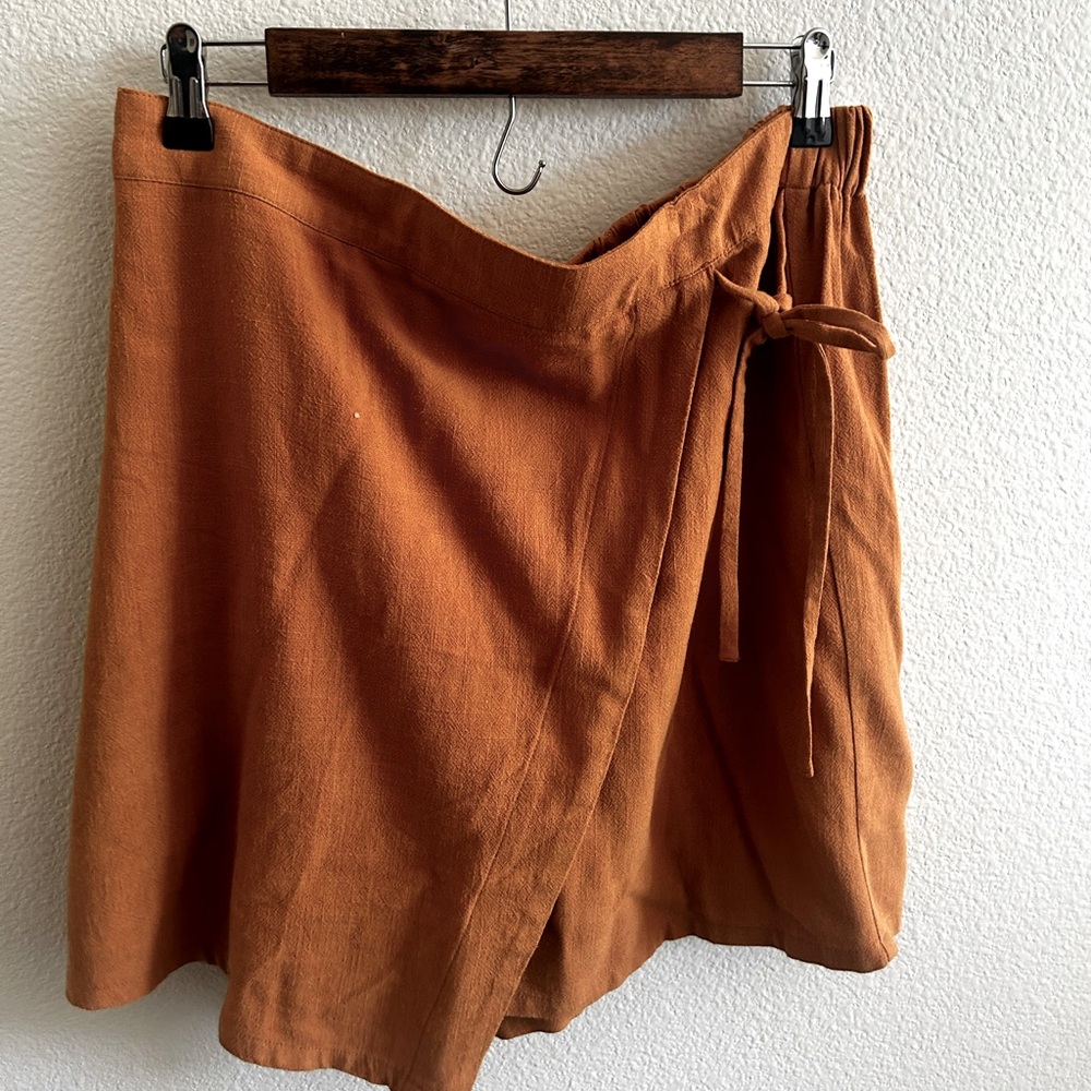 Wrap skirt. Perfect for back to school.